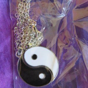 nwt Yin Yang INTERCHANGEABLE Necklaces Set Silver Tone (K294)